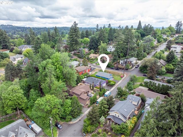 2734 Sw TEXAS St, Portland, OR 97219
