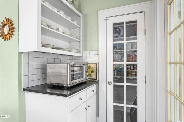 443 Parkview Drive, Burlington, NC 27215