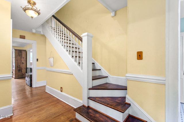 443 Parkview Drive, Burlington, NC 27215