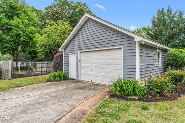 443 Parkview Drive, Burlington, NC 27215
