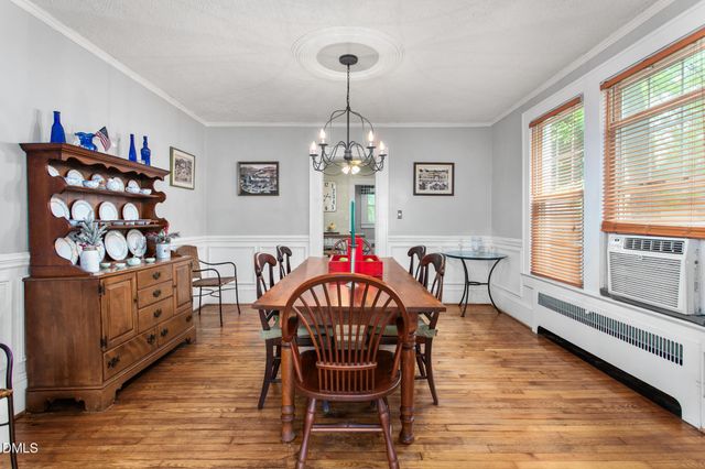 443 Parkview Drive, Burlington, NC 27215