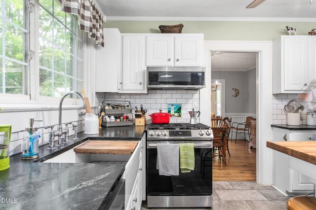 443 Parkview Drive, Burlington, NC 27215