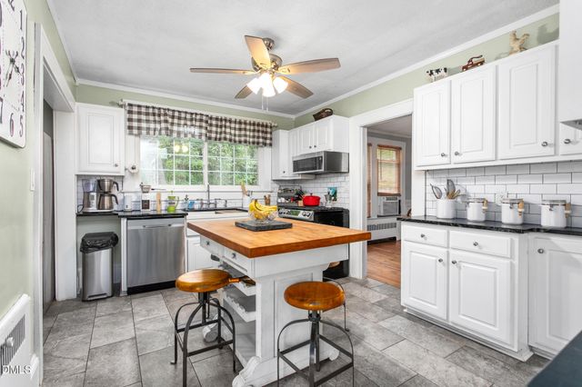 443 Parkview Drive, Burlington, NC 27215