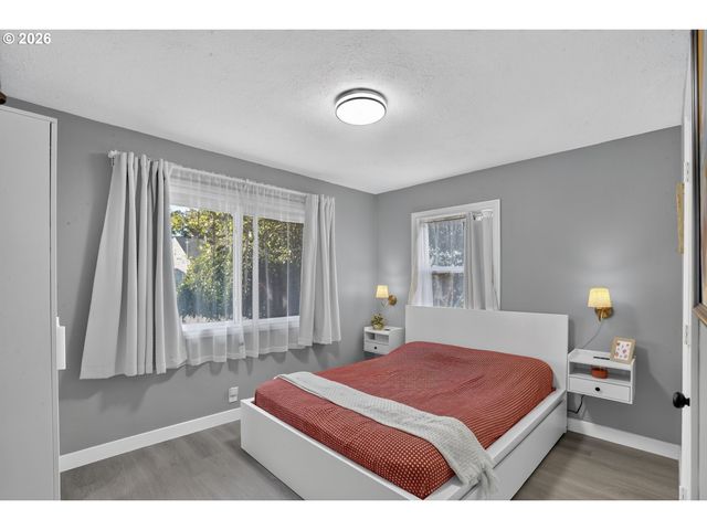 540 Ne 94TH Ave, Portland, OR 97220