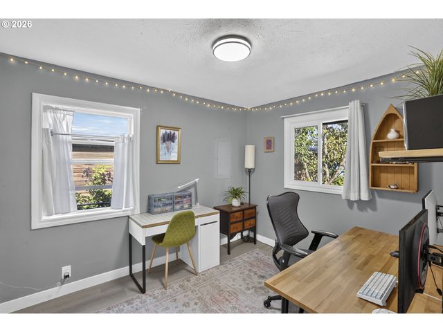 540 Ne 94TH Ave, Portland, OR 97220