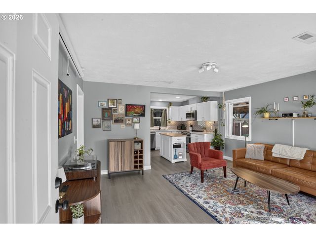540 Ne 94TH Ave, Portland, OR 97220