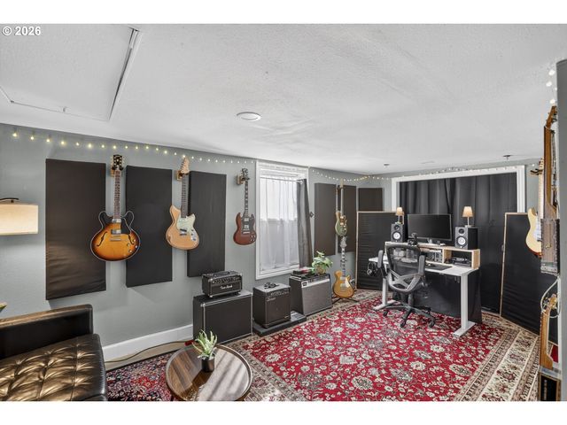 540 Ne 94TH Ave, Portland, OR 97220