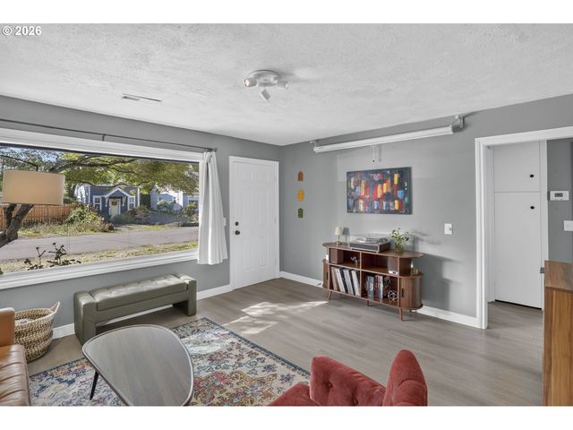 540 Ne 94TH Ave, Portland, OR 97220