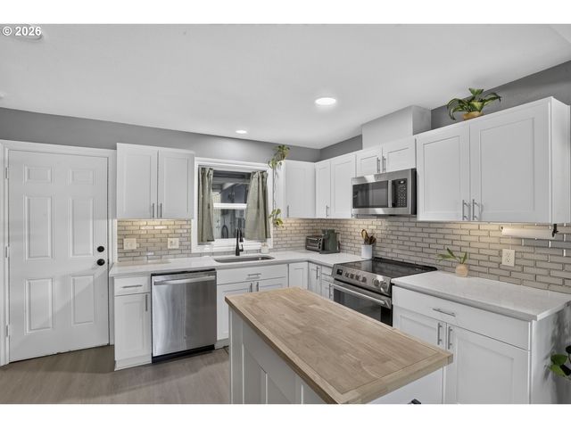 540 Ne 94TH Ave, Portland, OR 97220