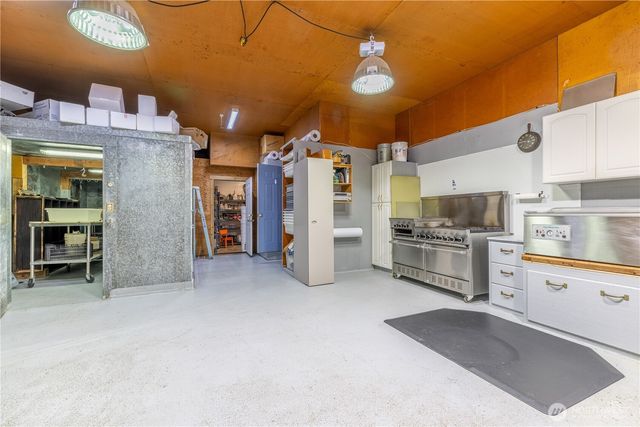 741 SE Cook Plant Farm Road, Shelton, WA 98584