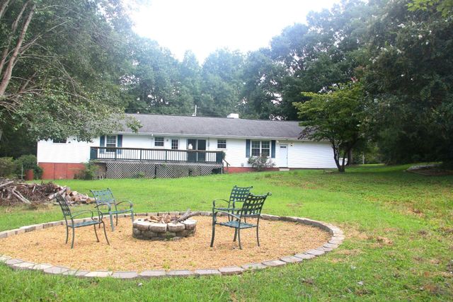 595 Avondale Drive, Rocky Face, GA 30740