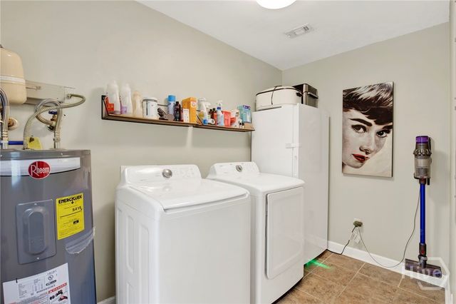 717 Little John Drive, Hinesville, GA 31313