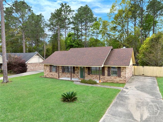 717 Little John Drive, Hinesville, GA 31313