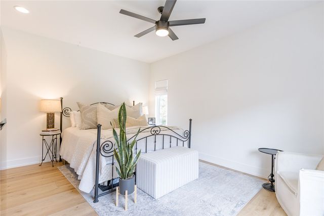 17215 E Wyman Road, Fayetteville, AR 72701