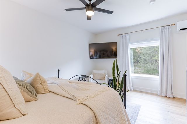 17215 E Wyman Road, Fayetteville, AR 72701