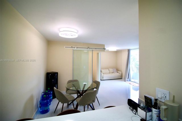 1255 Collins Avenue 304, Miami Beach, FL 33139