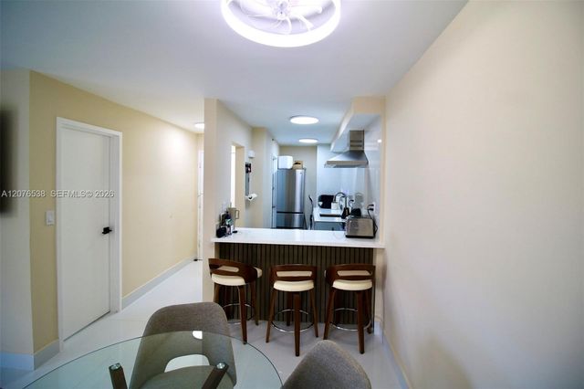 1255 Collins Avenue 304, Miami Beach, FL 33139