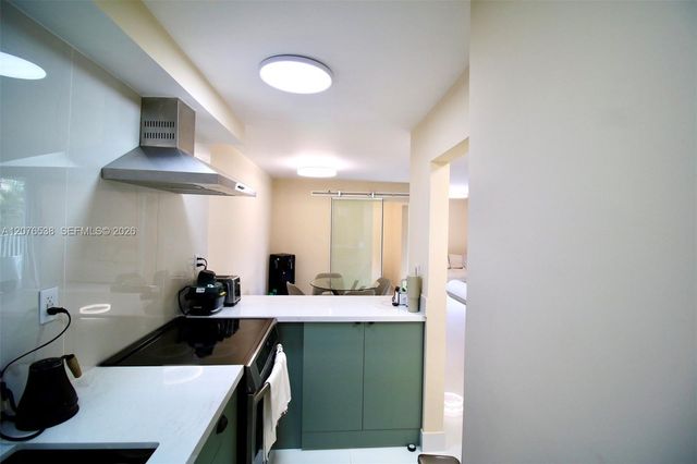 1255 Collins Avenue 304, Miami Beach, FL 33139
