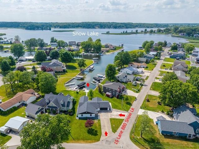 15 Lane 880 Snow Lk, Fremont, IN 46737