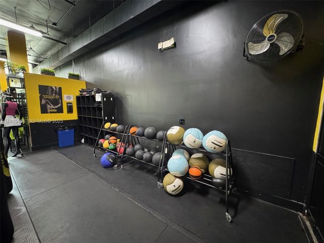 169 SW 7th Street CUC CUD, Miami, FL 33130