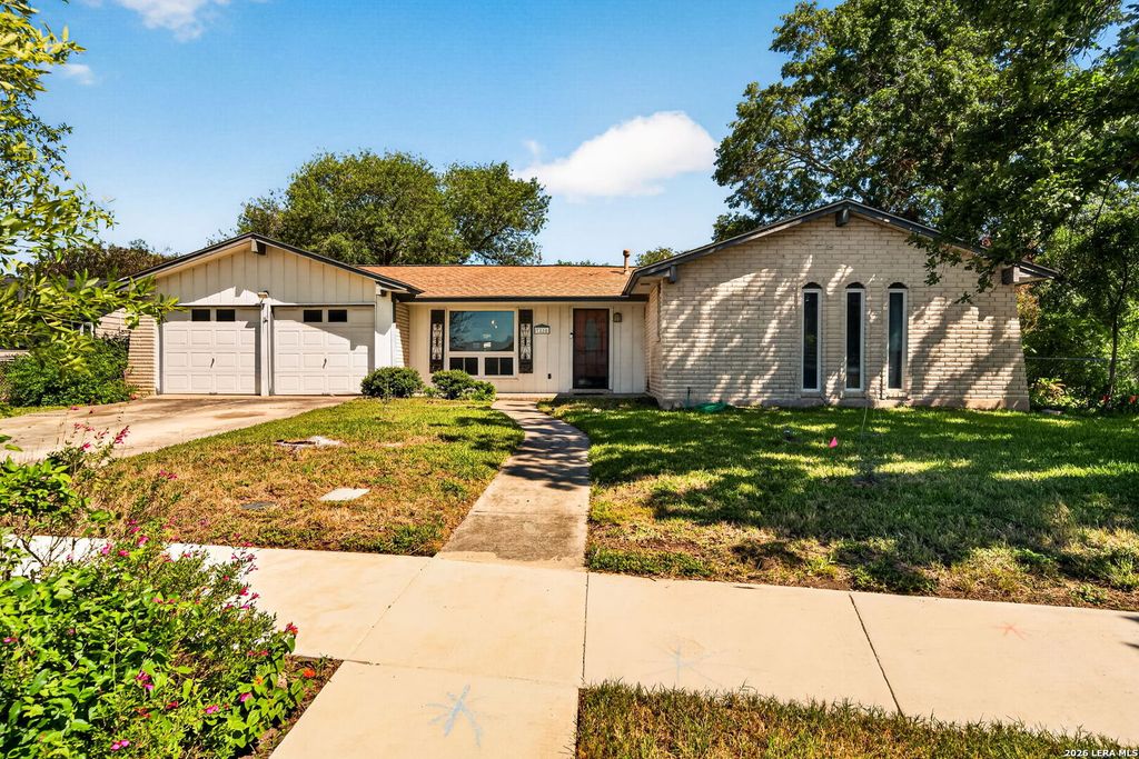 7239 Bridle Path, San Antonio, TX 78240