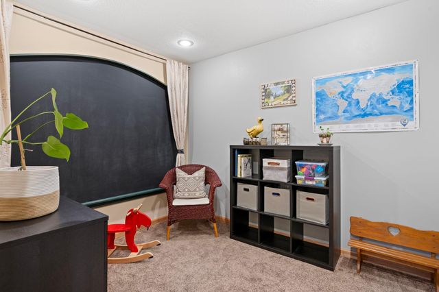 615 1st Avenue NW, Osseo, MN 55369