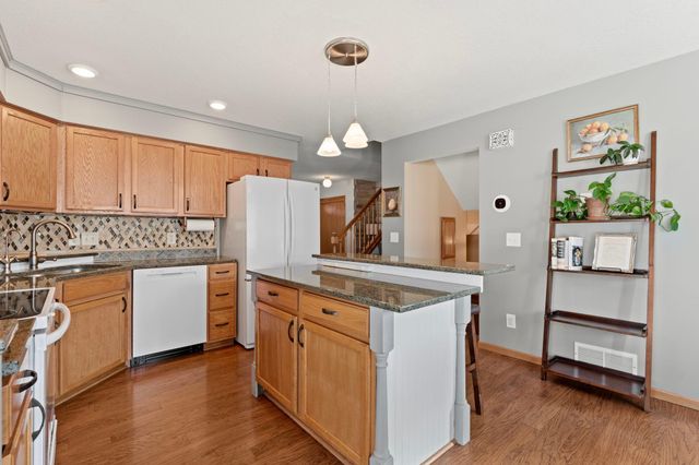 615 1st Avenue NW, Osseo, MN 55369