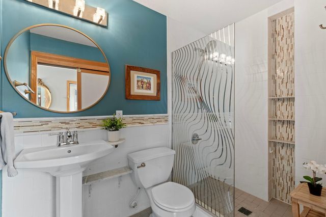 615 1st Avenue NW, Osseo, MN 55369