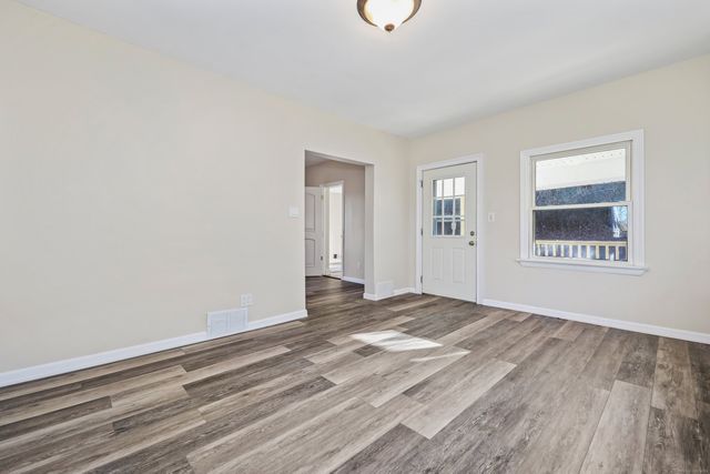 423 Waterville Street, Waterbury, CT 06710