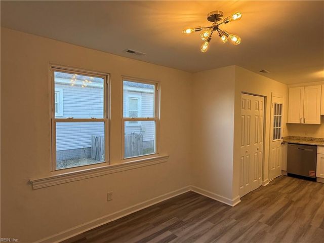 1017 31st ST, Newport News, VA 23607