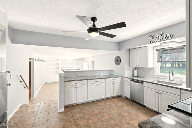 1457 Fox Lake Road, Wooster, OH 44691