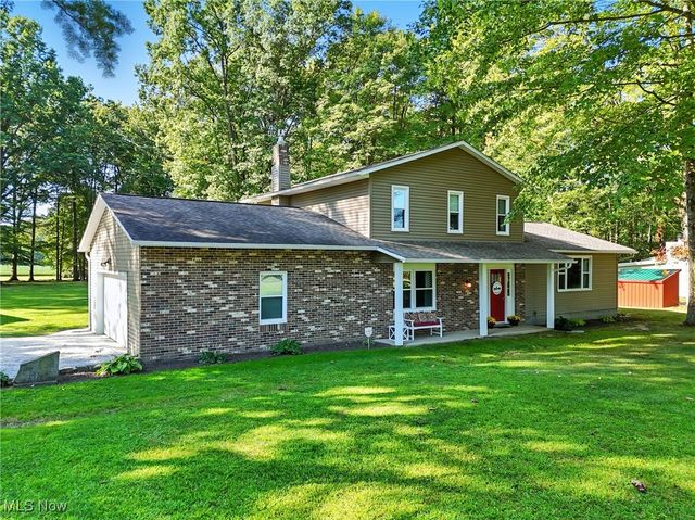1457 Fox Lake Road, Wooster, OH 44691