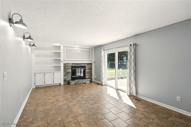 1457 Fox Lake Road, Wooster, OH 44691