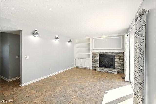 1457 Fox Lake Road, Wooster, OH 44691