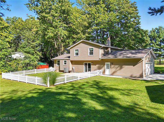 1457 Fox Lake Road, Wooster, OH 44691