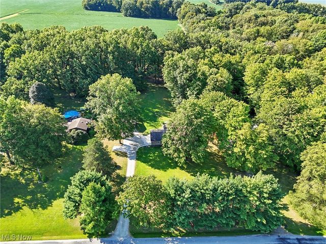 1457 Fox Lake Road, Wooster, OH 44691