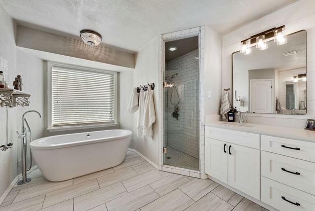 2923 Southridge Drive, Grapevine, TX 76051