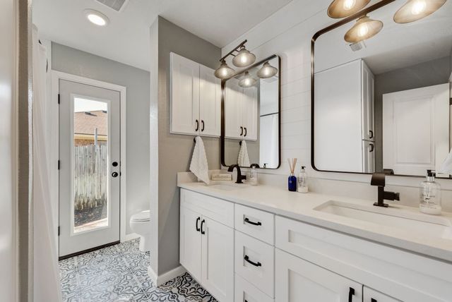 2923 Southridge Drive, Grapevine, TX 76051