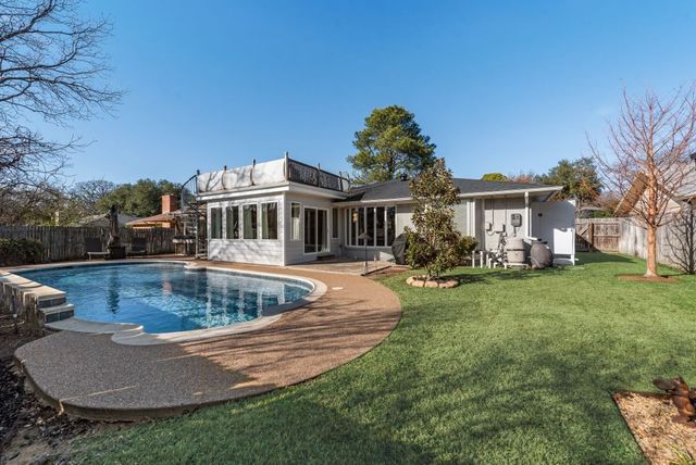 2923 Southridge Drive, Grapevine, TX 76051