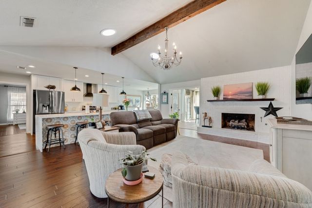 2923 Southridge Drive, Grapevine, TX 76051