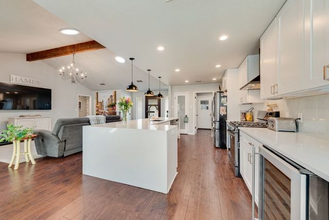 2923 Southridge Drive, Grapevine, TX 76051