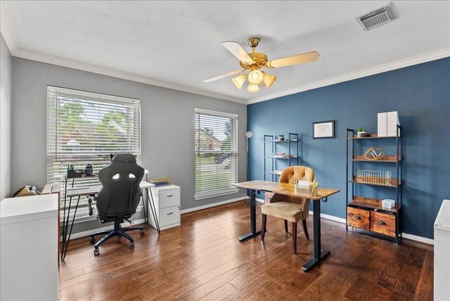 2107 Olympic Drive, League City, TX 77573