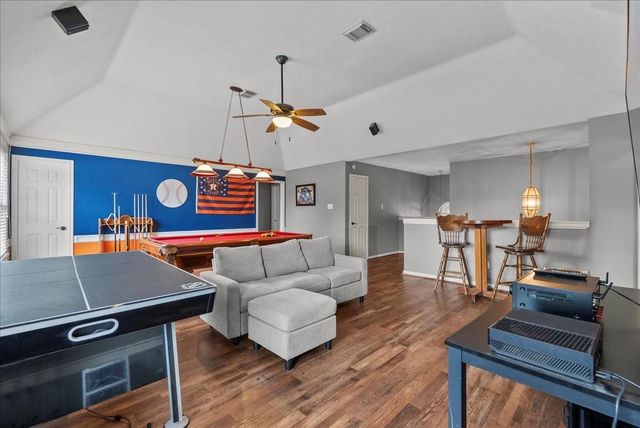 2107 Olympic Drive, League City, TX 77573