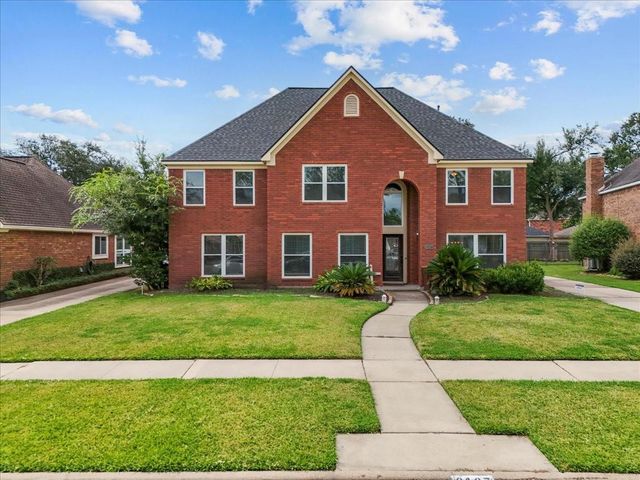 2107 Olympic Drive, League City, TX 77573