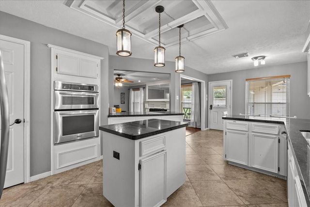 2107 Olympic Drive, League City, TX 77573