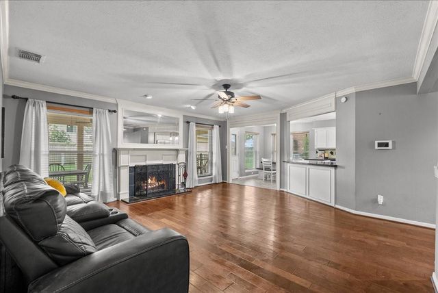 2107 Olympic Drive, League City, TX 77573