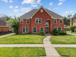 2107 Olympic Drive, League City, TX 77573