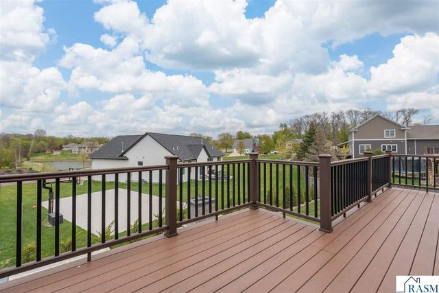 112 Hidden Oaks Circle, Mankato, MN 56001