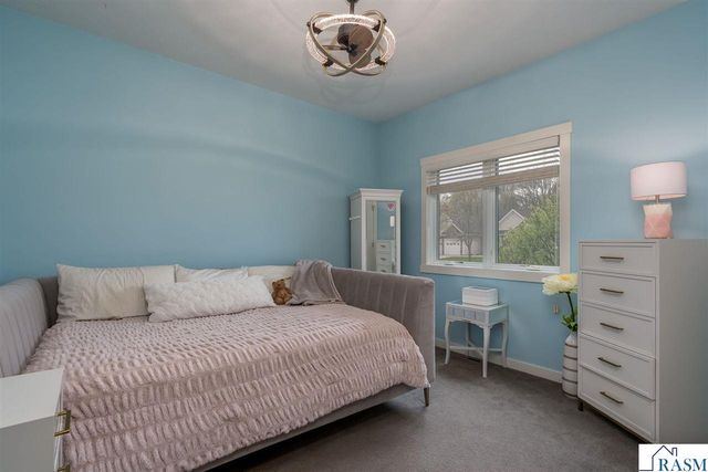 112 Hidden Oaks Circle, Mankato, MN 56001