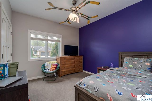 112 Hidden Oaks Circle, Mankato, MN 56001